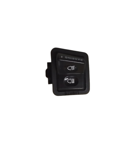 Right headlight switch plug