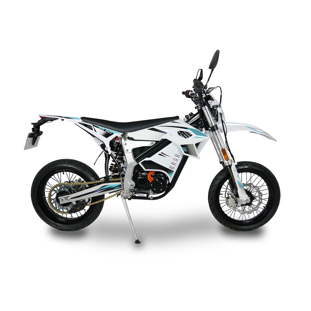 CW3 blanche profil droit